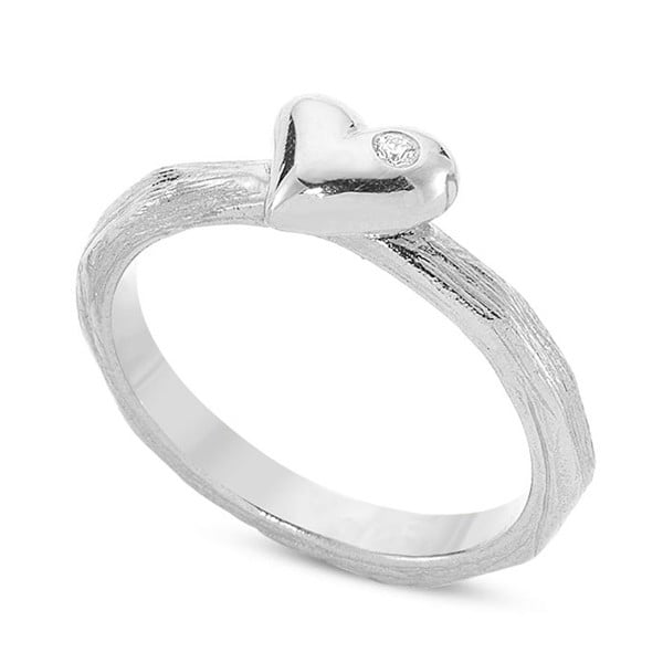 14 karat hvidgulds ring, med hjerte og 1 stk 0,02 ct diamant